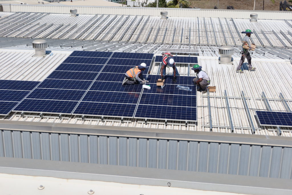 chantier toit cipac ouvrier